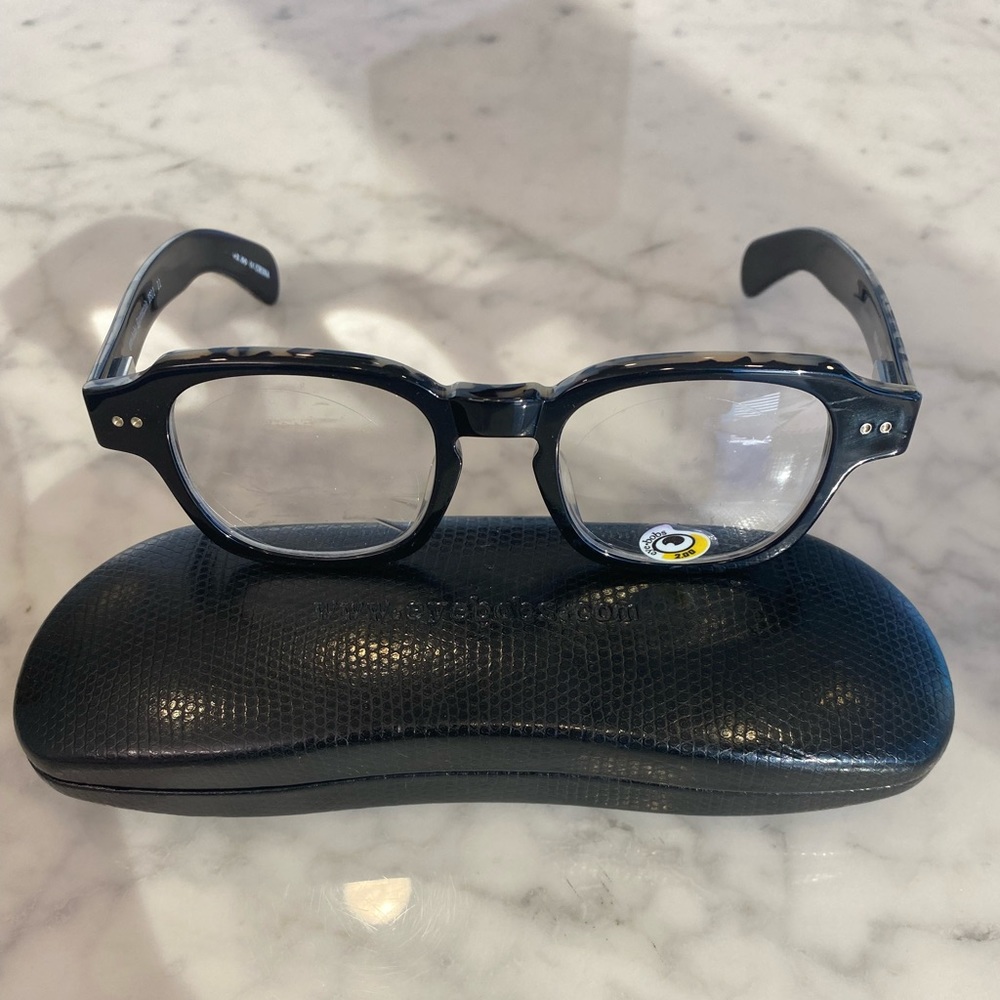 eye-bob readers. Classic black. Brand new.